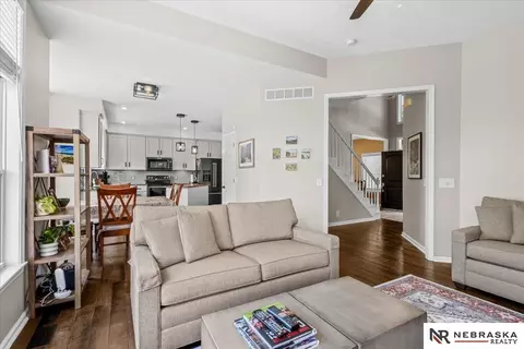 5923 S 175th Cir, Omaha, NE 68135