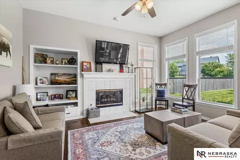 5923 S 175th Cir, Omaha, NE 68135