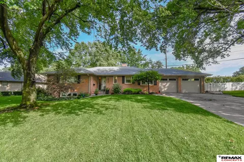 2660 Calvert St, Lincoln, NE 68502