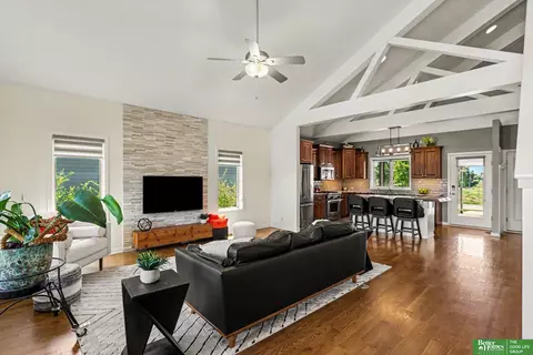 7751 S 94th Bay Bay, Lincoln, NE 68526