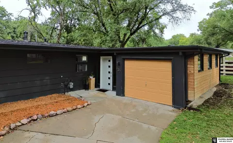 507 Northborough Ln, Lincoln, NE 68505