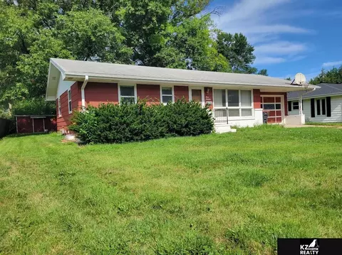 Exterior - 319 S 23rd St, Beatrice, NE 68310 photo 1 of 2