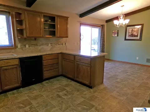 Kitchen - 1520 Ashland Ave, Beatrice, NE 68310 photo 12 of 13