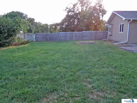 Exterior - 1520 Ashland Ave, Beatrice, NE 68310 photo 10 of 10