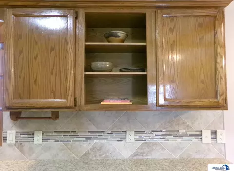 Kitchen - 1520 Ashland Ave, Beatrice, NE 68310 photo 8 of 13