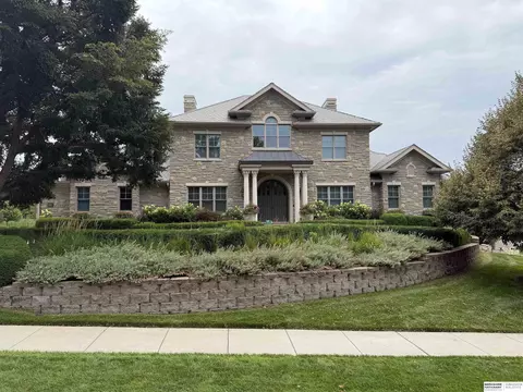 3217 S 173rd St, Omaha, NE 68130