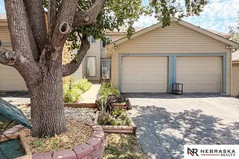 15359 Mason Plz, Omaha, NE 68154