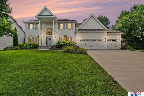 2108 S 181 Cir, Omaha, NE 68130