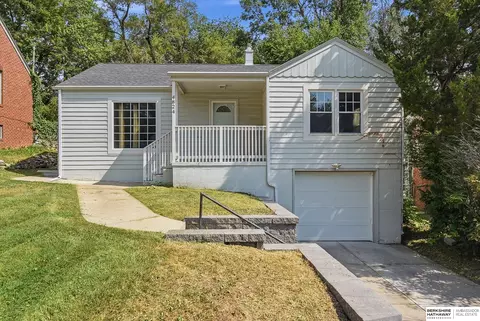4824 Pratt St, Omaha, NE 68104