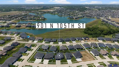 901 N 105th St, Lincoln, NE 68527