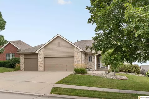 14639 Ernst St, Bennington, NE 68007