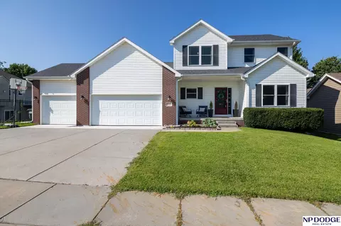 3215 Whitlock Rd, Lincoln, NE 68516