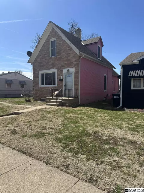 3528 N 29 St, Omaha, NE 68111
