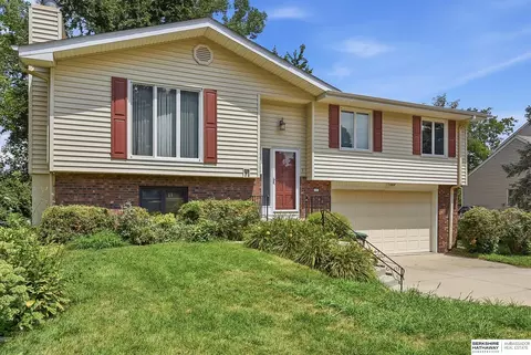 1283 Peterson Dr, Omaha, NE 68130