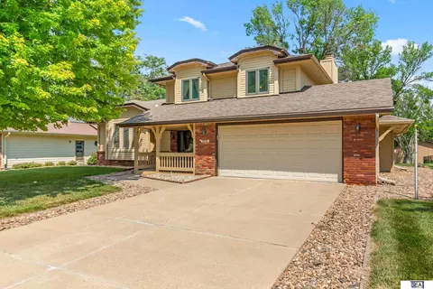 6423 S 92 St, Omaha, NE 68127
