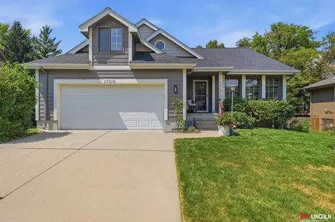 17010 Holmes Cir, Omaha, NE 68135