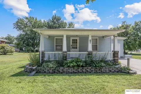 821 Rose St, Lincoln, NE 68502