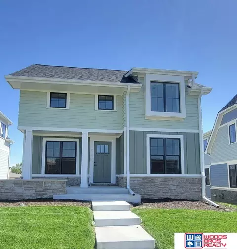 745 Penrose Dr, Lincoln, NE 68521