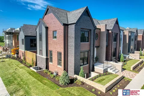 701 Blue Sage Blvd, Lincoln, NE 68521