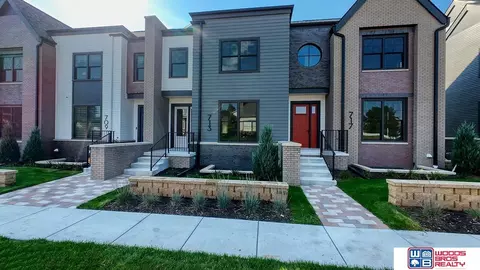 713 Blue Sage Blvd, Lincoln, NE 68521