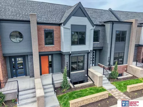 725 Blue Sage Blvd, Lincoln, NE 68521