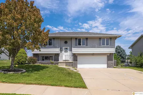 15312 Greene Ave, Omaha, NE 68138