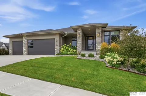 3930 S 213 Ave, Elkhorn, NE 68022