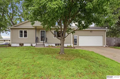 2312 E 9th St, Fremont, NE 68025