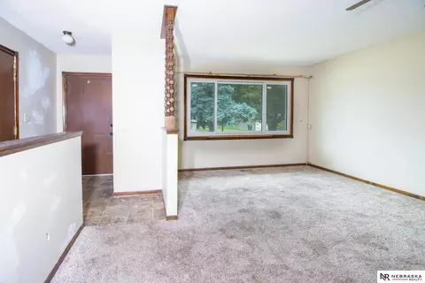 Living - 7200 Eagle Dr, Lincoln, NE 68507 photo 1 of 4