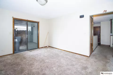 Living - 7200 Eagle Dr, Lincoln, NE 68507 photo 4 of 4