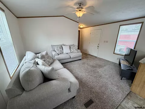 3101 Washington St #62, Bellevue, NE 68005
