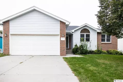 3234 Watercress Ln, Lincoln, NE 68504