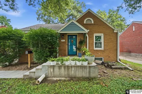 3766 A St, Lincoln, NE 68510