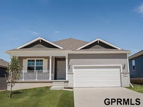 12859 S 64th Ave, Papillion, NE 68133