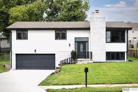 12111 Miami St, Omaha, NE 68164