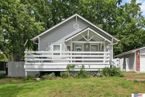 6012 Francis St, Lincoln, NE 68505