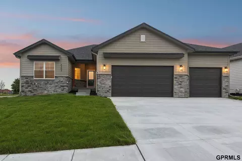 6307 S 208 Ave, Elkhorn, NE 68022