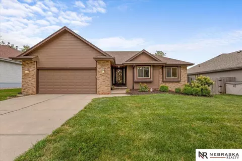 5429 S 56th St, Omaha, NE 68117