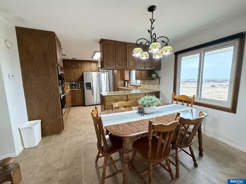 Dining - 701 W 18 Rd, Phillips, NE 68865 photo 4 of 4
