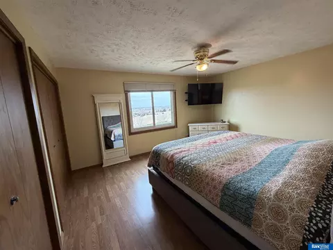 Bedroom - 701 W 18 Rd, Phillips, NE 68865 photo 4 of 11