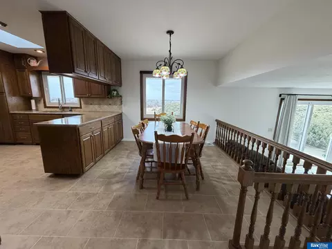 Dining - 701 W 18 Rd, Phillips, NE 68865 photo 3 of 4