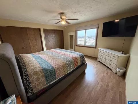 Bedroom - 701 W 18 Rd, Phillips, NE 68865 photo 6 of 11