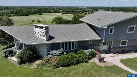 Exterior - 701 W 18 Rd, Phillips, NE 68865 photo 6 of 8