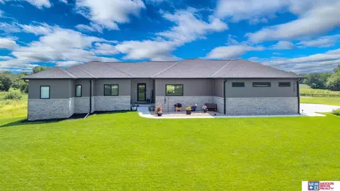 5209 W Roca Rd, Martell, NE 68404