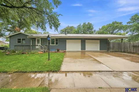 1701 N 52nd St, Lincoln, NE 68504