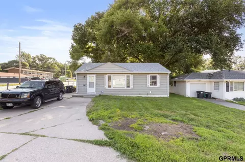 4333 N 55 St, Omaha, NE 68104