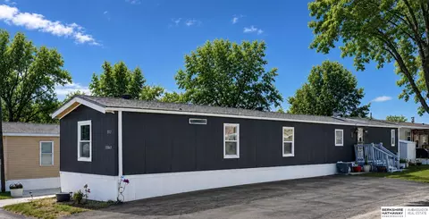 12845 Manderson Plz #LOT 217, Omaha, NE 68164