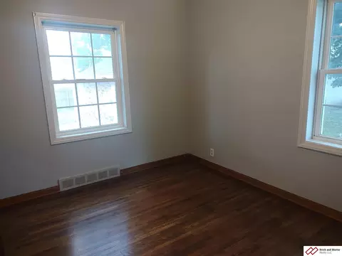 Bedroom - 1609 Washington St, Beatrice, NE 68310 photo 2 of 2