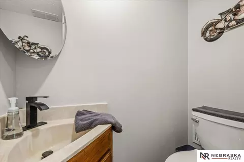 Bath - 230 E 18th St, Wahoo, NE 68066 photo 11 of 11