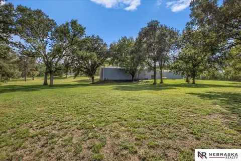 Exterior - 230 E 18th St, Wahoo, NE 68066 photo 18 of 19